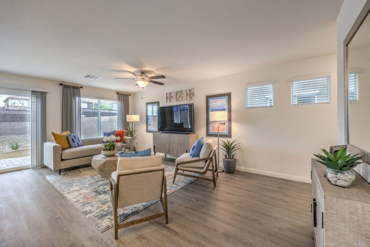 Rental Homes in Mountain's Edge View our Shadow Bay Photos